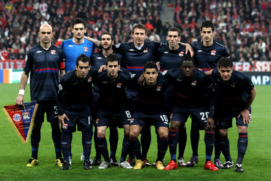 欧文突破防守连续得分（欧文强势突破连连得分）