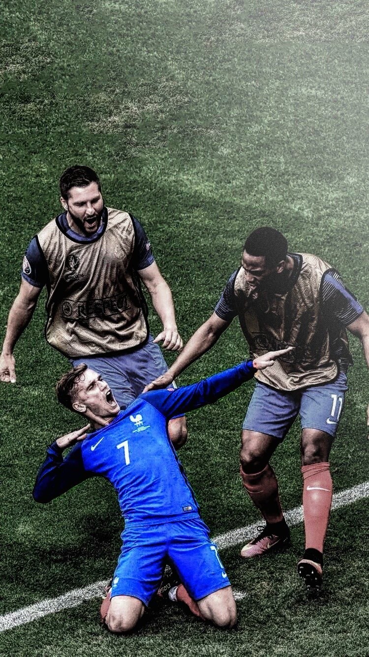 特德斯科：德布劳内能发现其他人发现不了的空当，并传出好球（特德斯科称德布劳内能洞察他人难寻的空当并送出精妙传球）