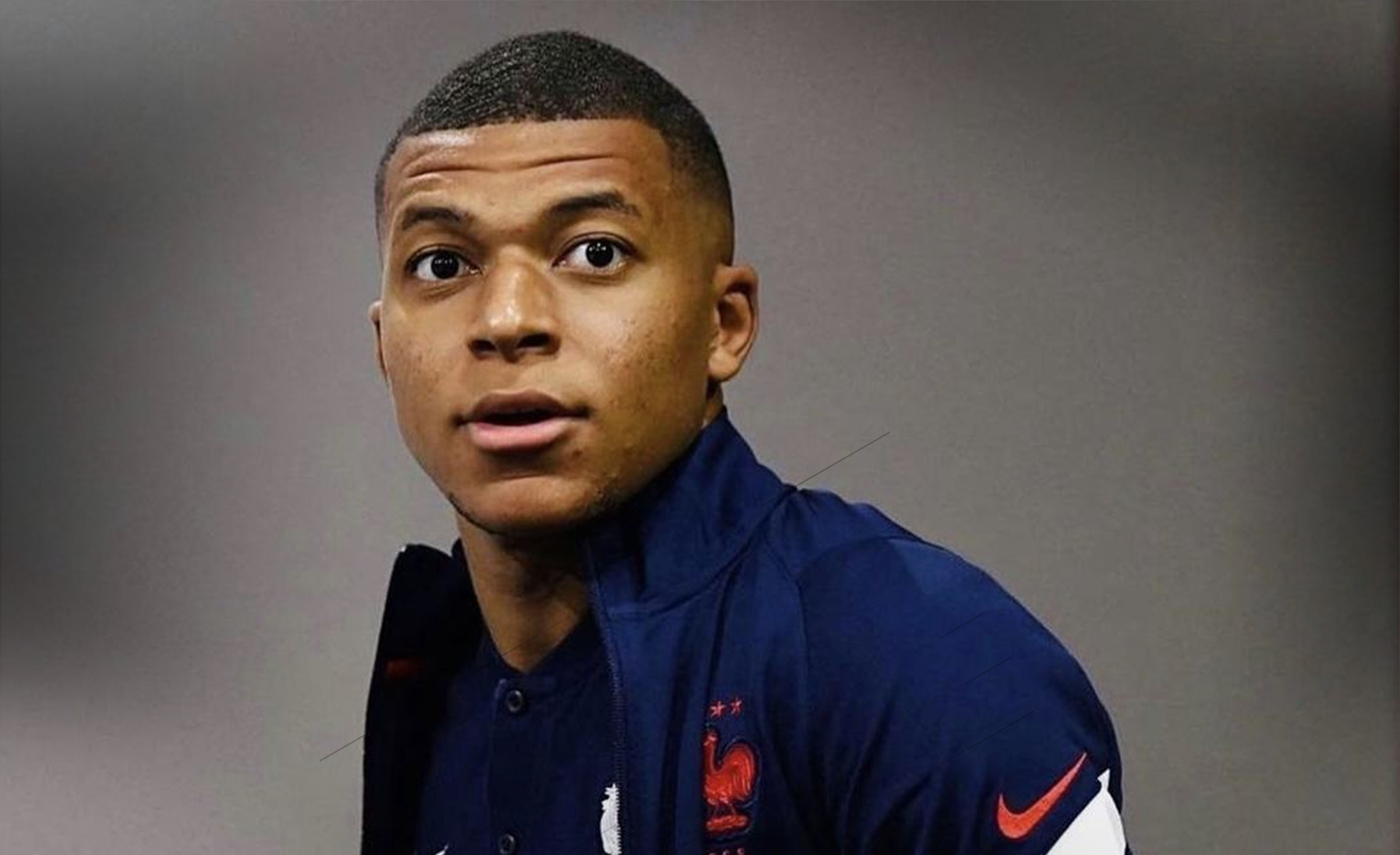 罗齐尔曾请网红看自己打球 皮二爷已关注！（罗齐尔曾邀网红现场看球，皮二爷已关注）