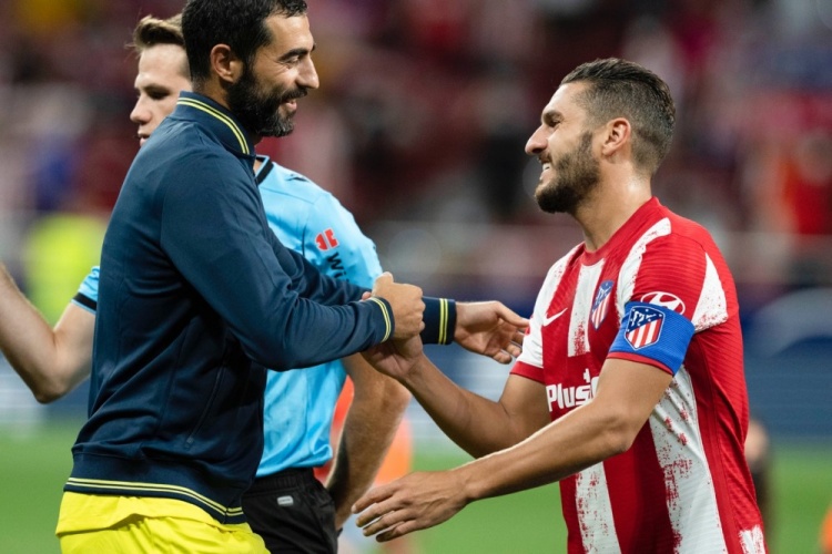 卫报：巴萨将凯恩视为取代莱万的首选目标，很可能激活违约金（卫报：巴萨将凯恩列为莱万接班首选，或启动解约金条款）