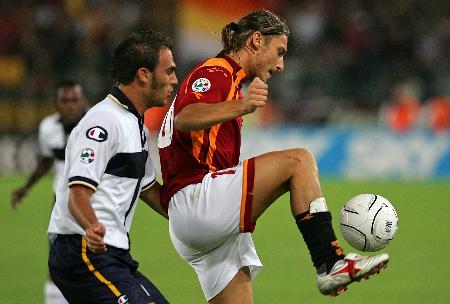 索尔巴肯：圣西罗为哈兰德鼓掌是顶级礼遇；挪威将进入新时代（索尔巴肯：圣西罗向哈兰德致敬的掌声堪称最高礼遇，挪威足球迈入新纪元）