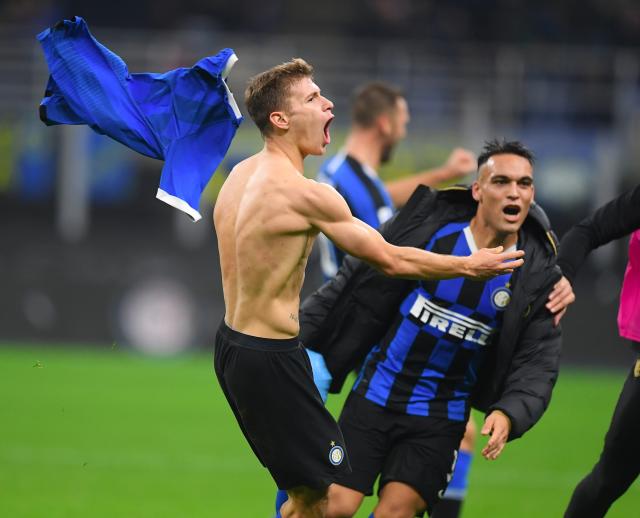 皇马本泽马梅开二度助球队获胜（本泽马双响助皇马全取三分）